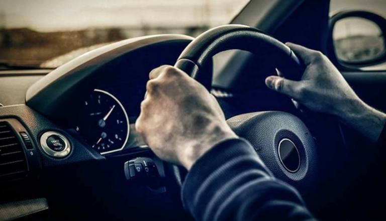 الرجل أخفق في اختبار قيادة سابق وكان يخشى الإخفاق مجدداً