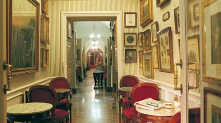 مقهى أنتيكو جريكو في روما