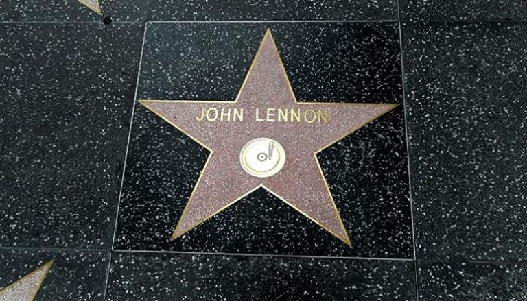 نجمة جون لينون بممر المشاهير في هوليوود