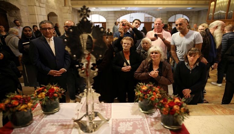 عرض قطعة من مزود السيد المسيح بالقدس