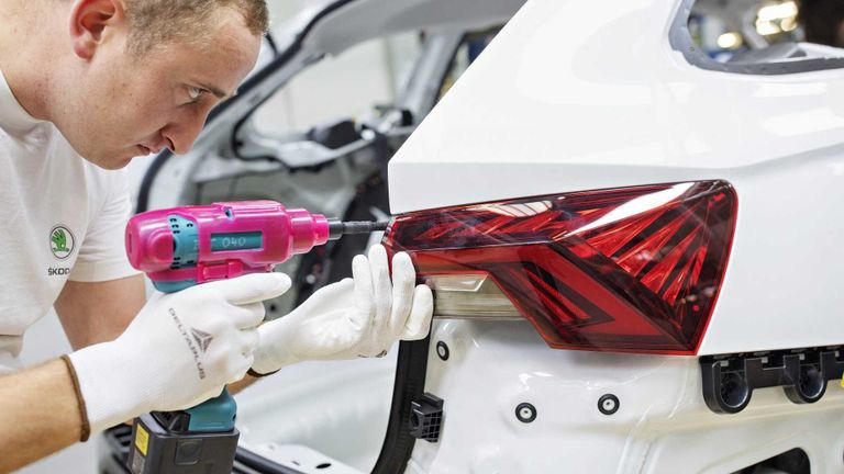 تصنيع طراز سكودا أوكتافيا