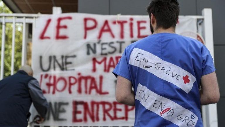 فرنسا تستعد لشلل عام في البلاد 5 ديسمبر