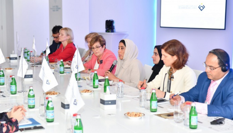 جانب من أحد اجتماعات مجلس الإمارات للتوازن بين الجنسين