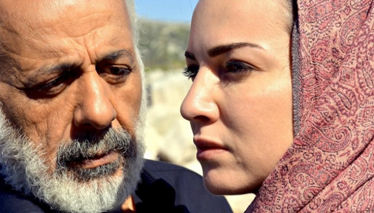 أيمن زيدان وصفاء سلطان في مشهد من الفيلم