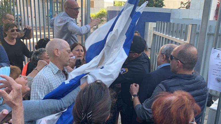 جانب من المظاهرات الإسرائيلية في تل أبيب