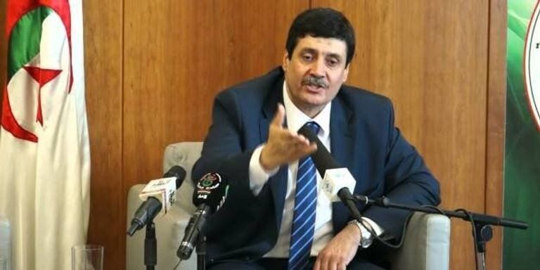 وزير المجاهدين الجزائري الطيب زيتوني أزمة صامة وغير مسبوقة بين الجزائر وباريس