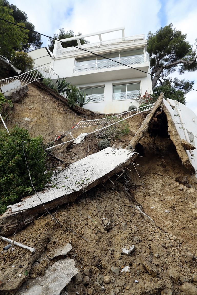 المروحية اختفت عن الرادار خلال مهمتها الإنقاذية