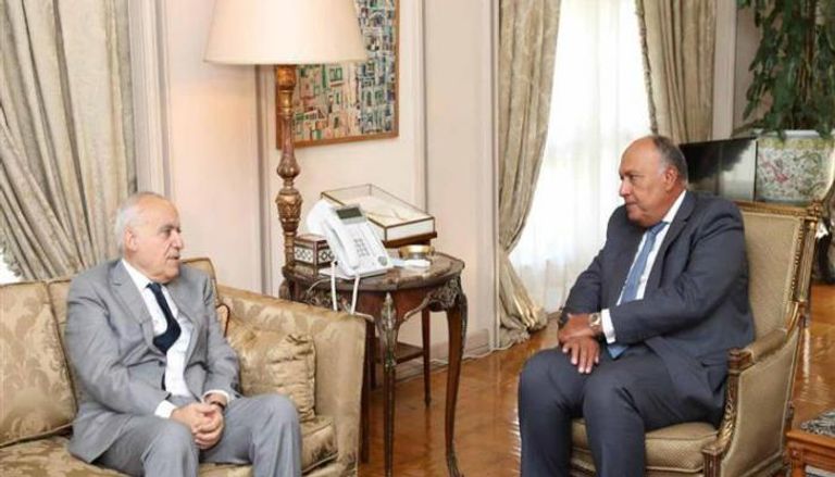 لقاء سابق بين وزير الخارجية المصري والمبعوث الأممي إلى ليبيا - أرشيفية