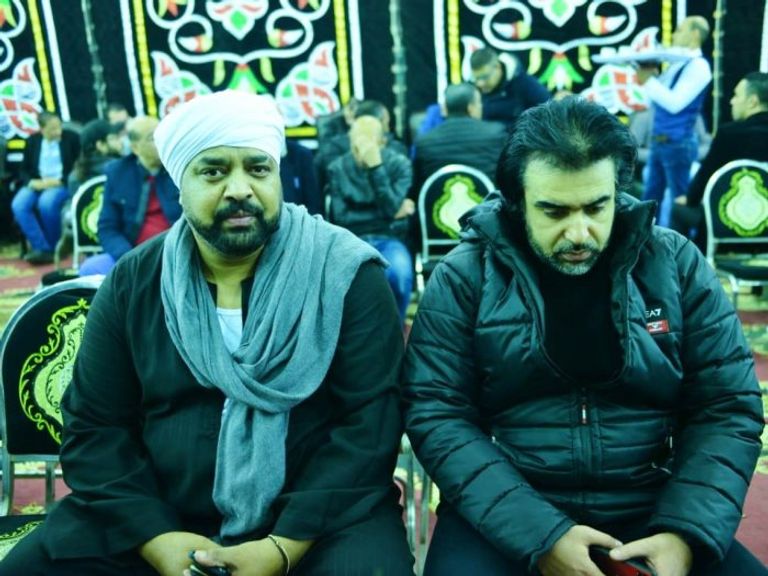 هاني شاكر يقدم واجب العزاء لأسرة المطرب الراحل شعبان عبدالرحيم