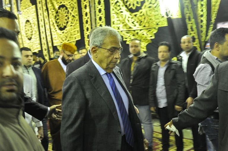 هاني شاكر يقدم واجب العزاء لأسرة المطرب الراحل شعبان عبدالرحيم