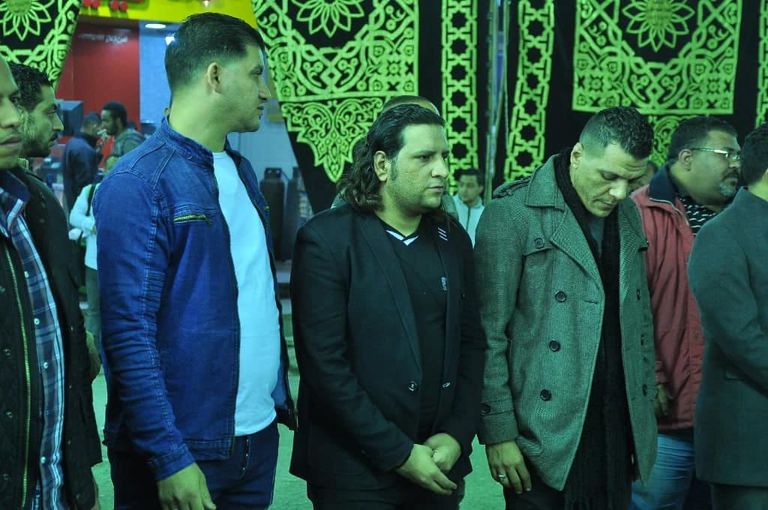 هاني شاكر يقدم واجب العزاء لأسرة المطرب الراحل شعبان عبدالرحيم