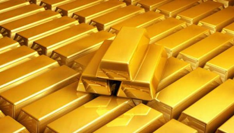 الذهب قرب أعلى مستوى في شهر ومخاوف التجارة تعزز المشتريات