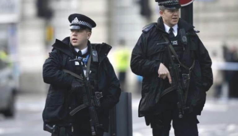عناصر من الشرطة البريطانية في شوارع لندن - أرشيفية