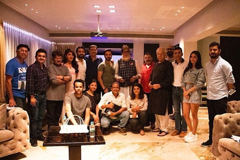 الممثلة الهندية كريستال دي سوزا