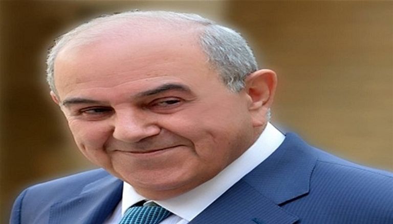 شباب عراقيون خلال مظاهرات بغداد الأخيرة