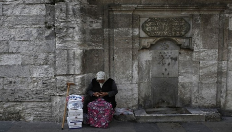 البطالة تصعب حياة الأتراك