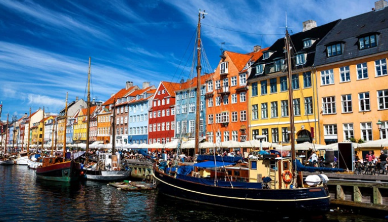 الشركات العملاقة تشتري العقارات وتطورها ثم تؤجرها بأرقام ضخمة