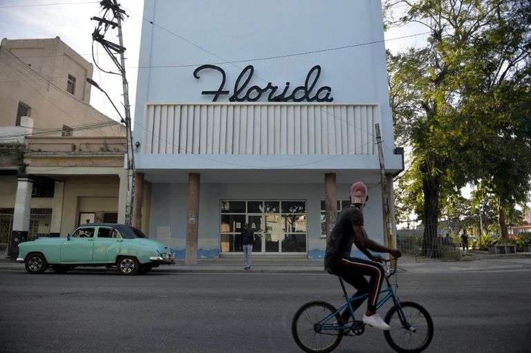 إحدى دور السينما في كوبا