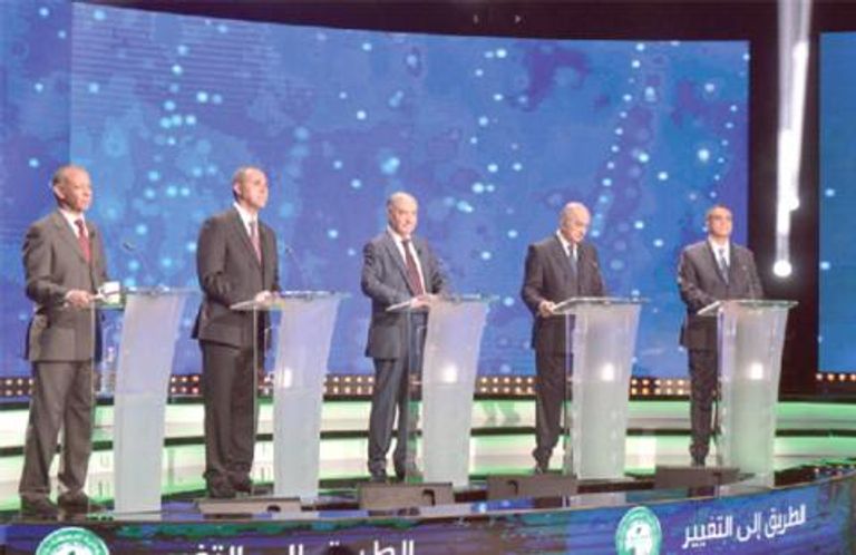 المناظرة الرئاسية في الجزائر إقبال ضعيف على التصويت في القنصلية الجزائرية بباريس