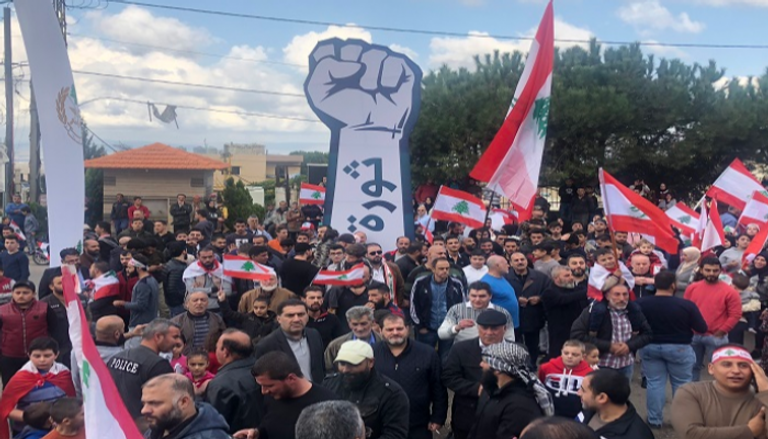 المظاهرات في لبنان تتواصل في ظل غموض المسار السياسي