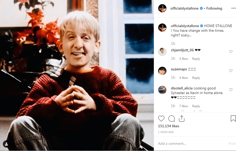 سلفستر ستالون وسط مجموعة كبيرة من النجوم بمنزله