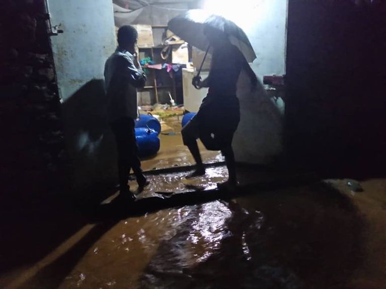 البرنامج السعودي لتنمية وإعمار اليمن يمهد طرق سقطرى