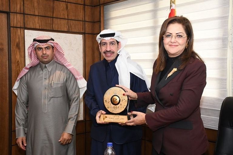 جانب من لقاء الوزيرة المصرية  مع الوفد السعودي