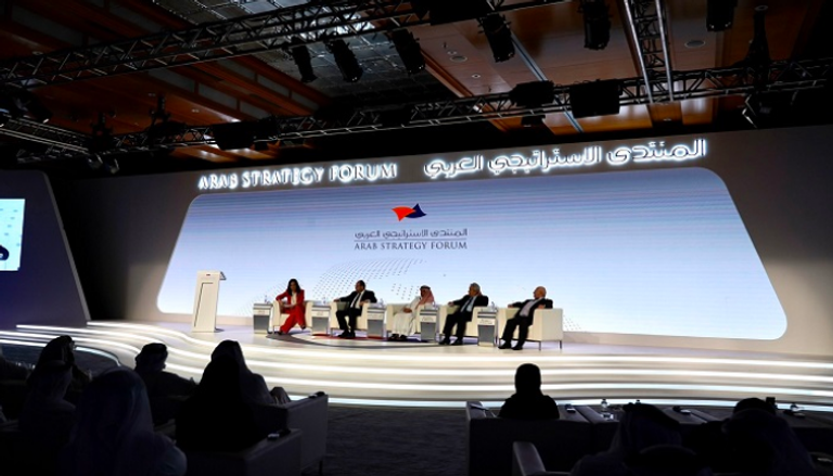 جلسة حول التحولات الاقتصادية العربية خلال العقد القادم