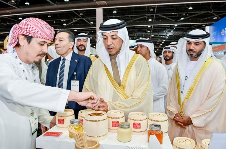 منصور بن زايد يفتتح "سيال الشرق الأوسط 2019"