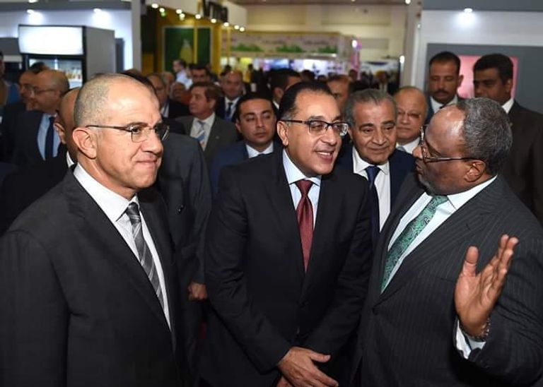سفيرا الإمارات والسعودية يدشنان جناحا مشتركا بمعرض الغذاء في مصر
