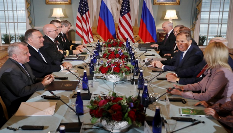 وزير الخارجية الأمريكي خلال الاجتماع مع نظيره الروسي - أ.ف.ب