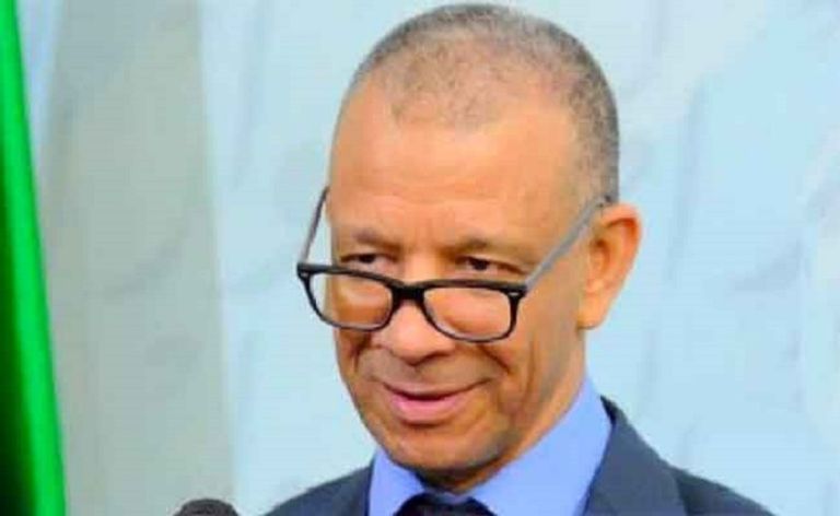 المرشح الإخواني عبد القادر بن قرينة المناظرة الرئاسية لمرشحي انتخابات الرئاسة الجزائرية