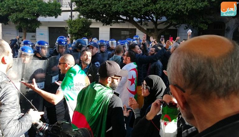 مظاهرة رافضة للانتخابات بالعاصمة الجزائر