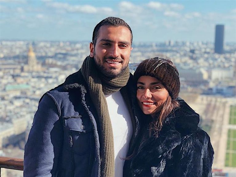 محمد الشرنوبي وخطيبته راندا رياض 