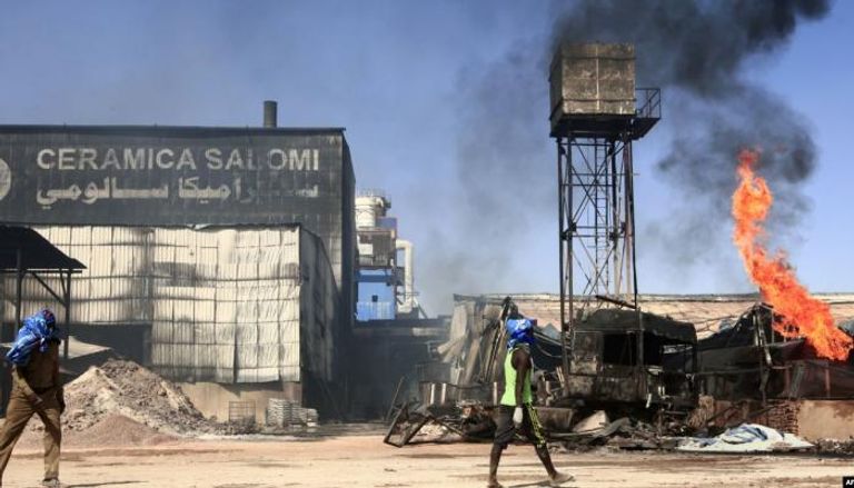 حريق بمصنع سالموني للسيراميك في الخرطوم - أرشيفية
