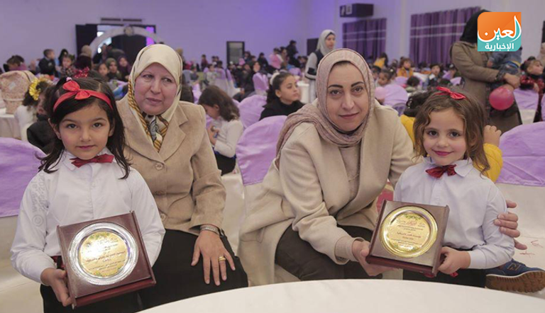 الفلسطينية ابتسام سالم أول امرأة تفكر بالعمل الإغاثي في بلدتها