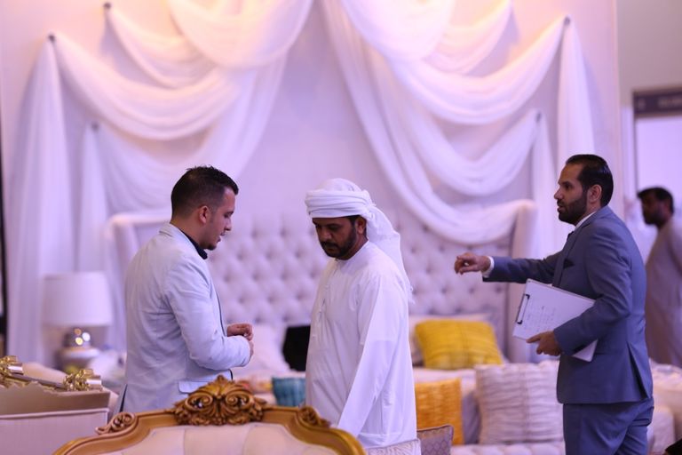 كبار صناعة الأثاث في العالم يلتقون بالشارقة