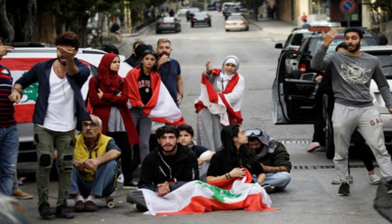 ترقب لبناني لانطلاق الاستشارات النيابية - رويترز