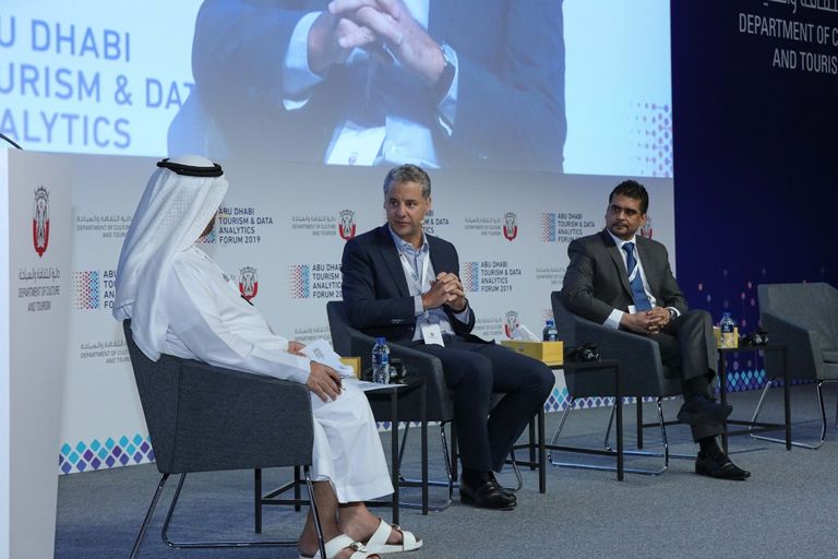 منتدى أبوظبي للسياحة يناقش تحديات ومستقبل القطاع