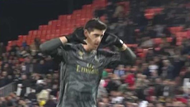 تيبو كورتوا تيبو كورتوا حارس مرمى ريال مدريد