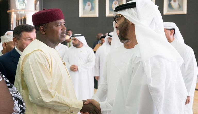 الشيخ محمد بن زايد آل نهيان خلال لقائه برؤساء وأعضاء برلمانات العالم