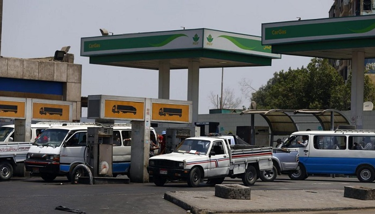 مصر تنفي زيادة أسعار البنزين والسولار 