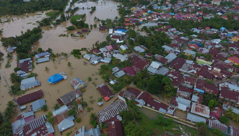 من فيضانات ضربت إندونيسيا خلال أبريل 2019