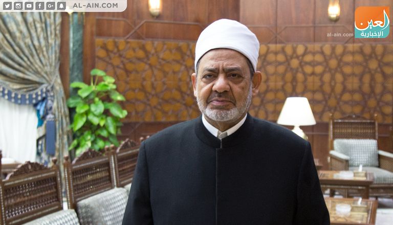 شيخ الأزهر يستقبل وفد جائزة محمد بن زايد لأفضل معلم