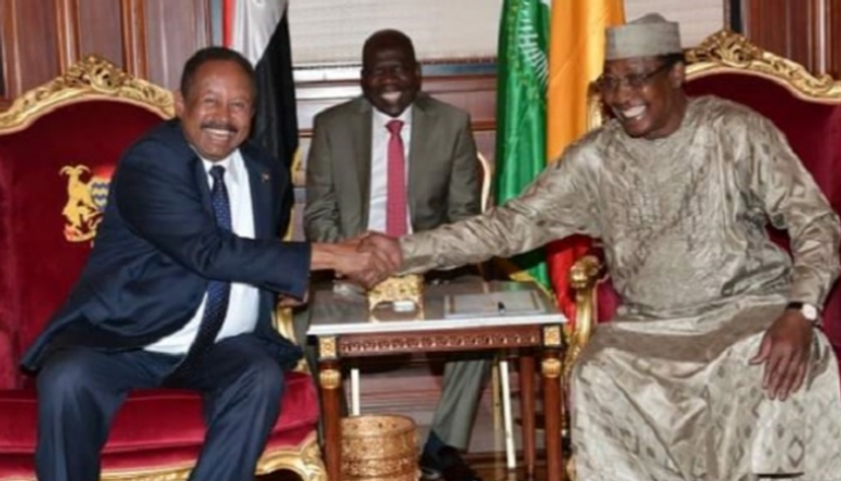 جانب من لقاء رئيس وزراء السودان والرئيس التشادي