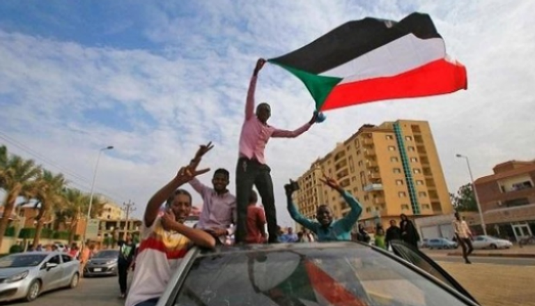 احتفالات في الشارع السوداني - أرشيفية