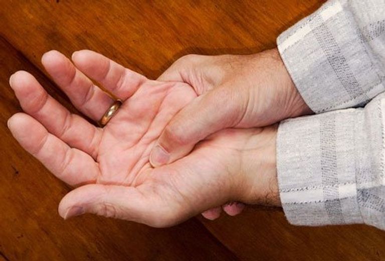 النباتيون وفيتامين ب12