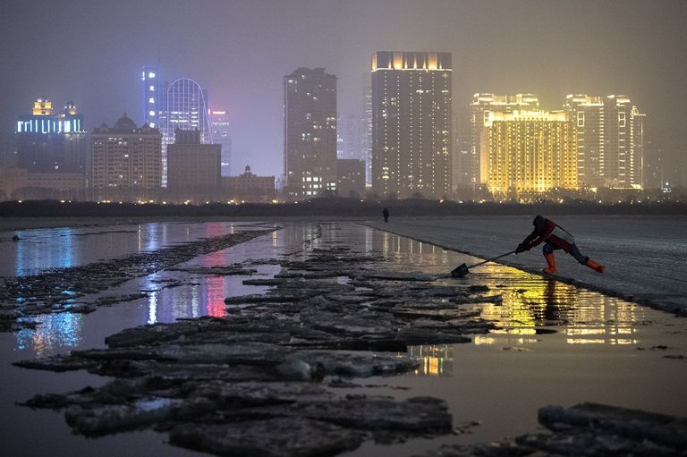 يجني كل عامل 500 يوان "72 دولاراً" في اليوم