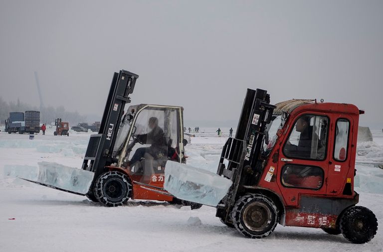 يجني كل عامل 500 يوان "72 دولاراً" في اليوم