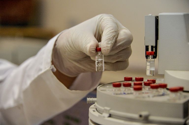 مدمنو مخدرات في مركز لإعادة التأهيل بأفغانستان